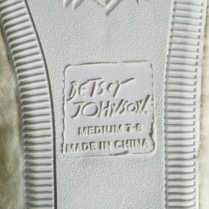 Betsey Johnson Shoes - Betsey Johnson Open Toe Scuff Slippers Betsey Johnson Shoes - Betsey Johnson Open Toe Scuff Slippers